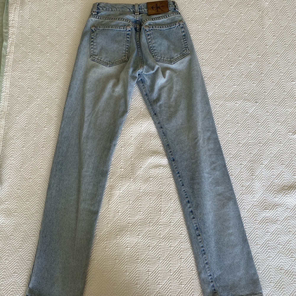 CALVIN KLIEN bootcut/straight cut light wash jeans